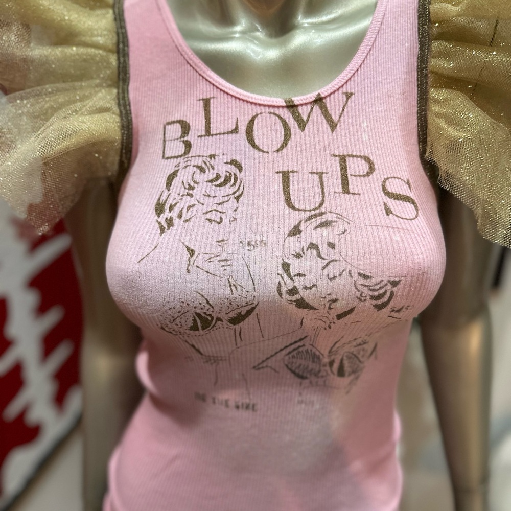 ⚡️Chic Pink Graffiti 50s Graphic Tank Top with Gold Detailed Ruffle sleeves S
